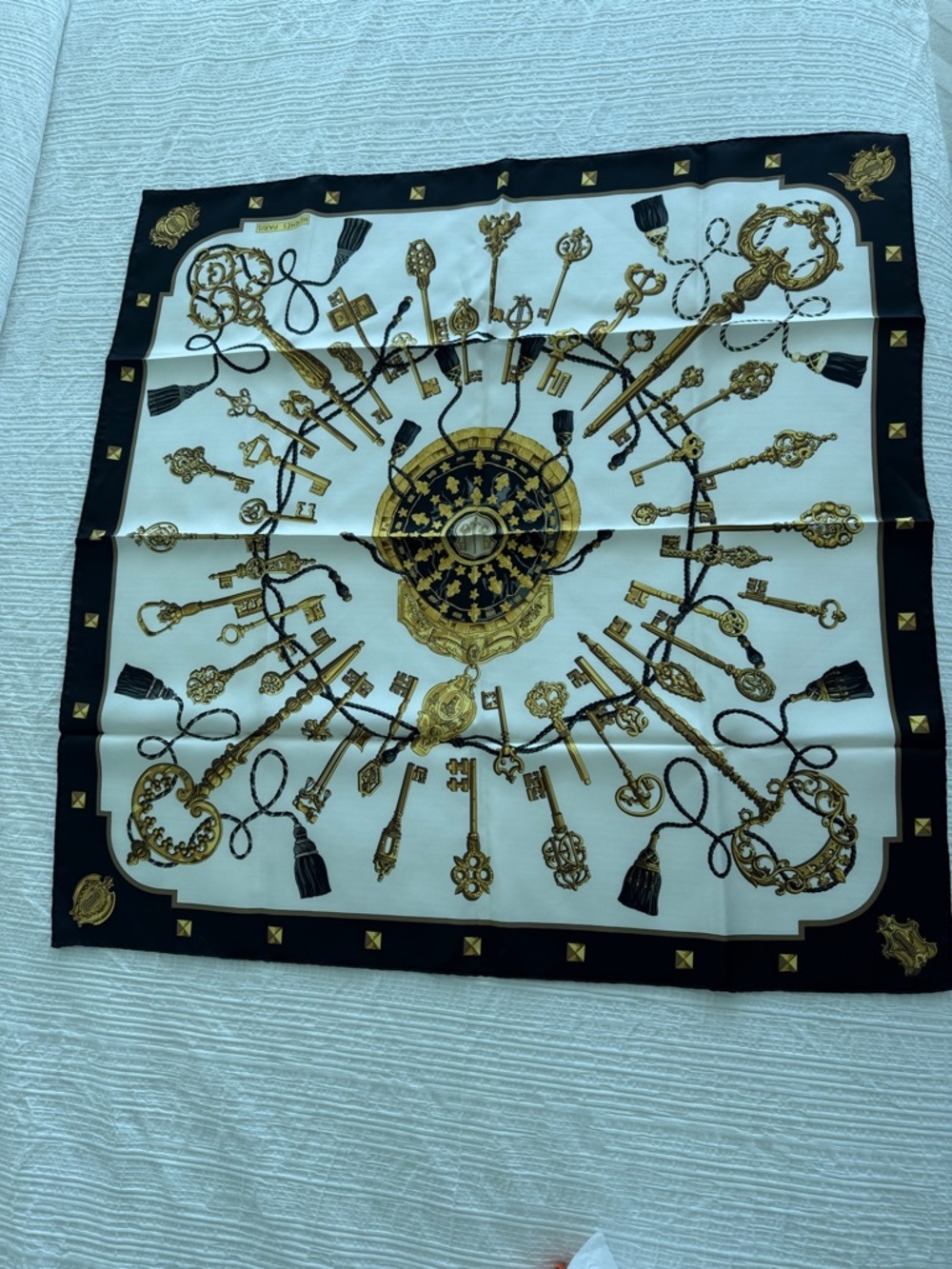 Hermes Scarf Carre 90 Black And White And Multi LES CLES Keys Silk - Picture 4 of 14
